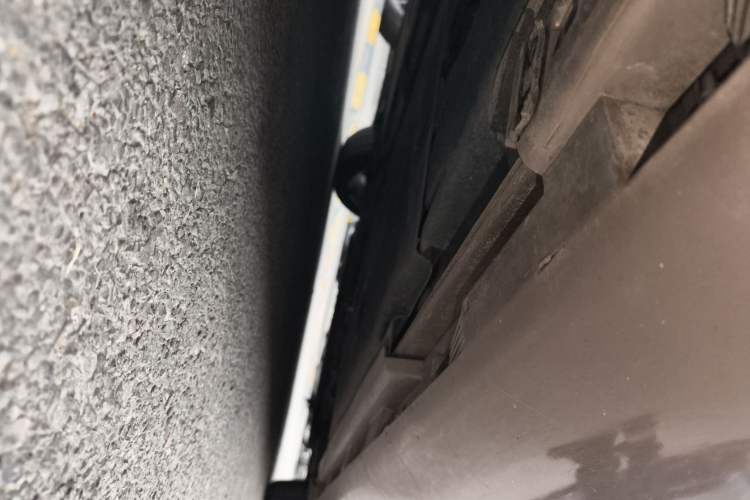Used Volvo V40 2013 2.0T Zhiya Edition Chassis Rear Right