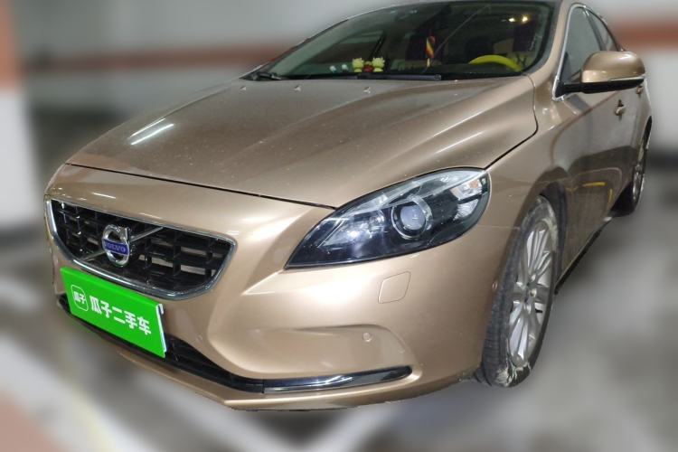 Ojetý Volvo V40 2013 2.0T Zhiya Edition Guazi used car, China used car export, Used car for sale, Used  cars, Cheapest cars for sale