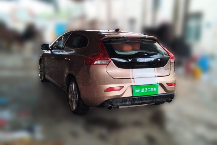 Used Volvo V40 2013 2.0T Zhiya Edition Rear Left 45 Deg