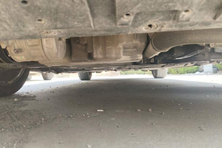Used Volvo V40 2013 2.0T Zhiya Edition Chassis Front