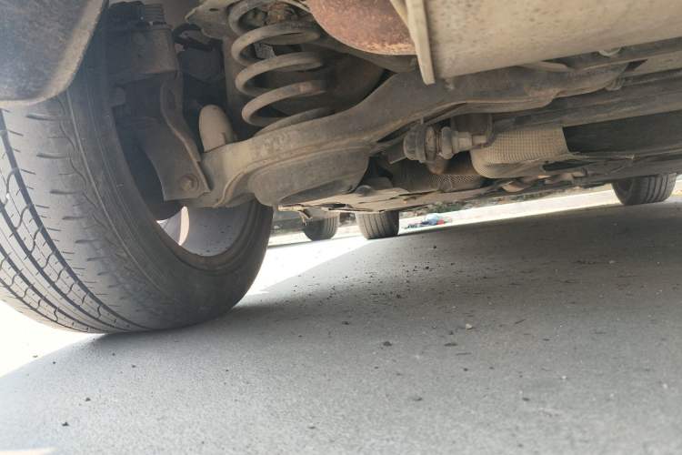 Used Volvo V40 2013 2.0T Zhiya Edition Chassis Rear Left