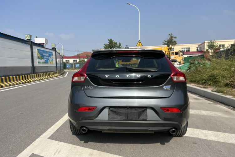 Used Volvo V40 2013 2.0T Zhiya Edition Exterior 3