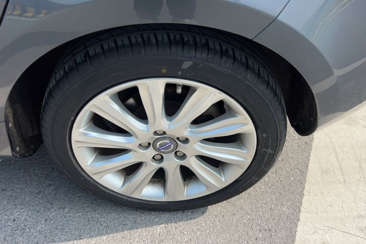 Used Volvo V40 2013 2.0T Zhiya Edition Exterior 6
