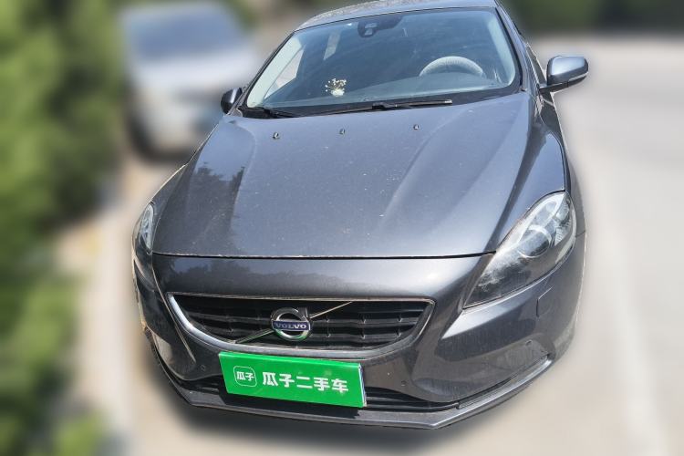 Used Volvo V40 2013 2.0T Zhiya Edition Front