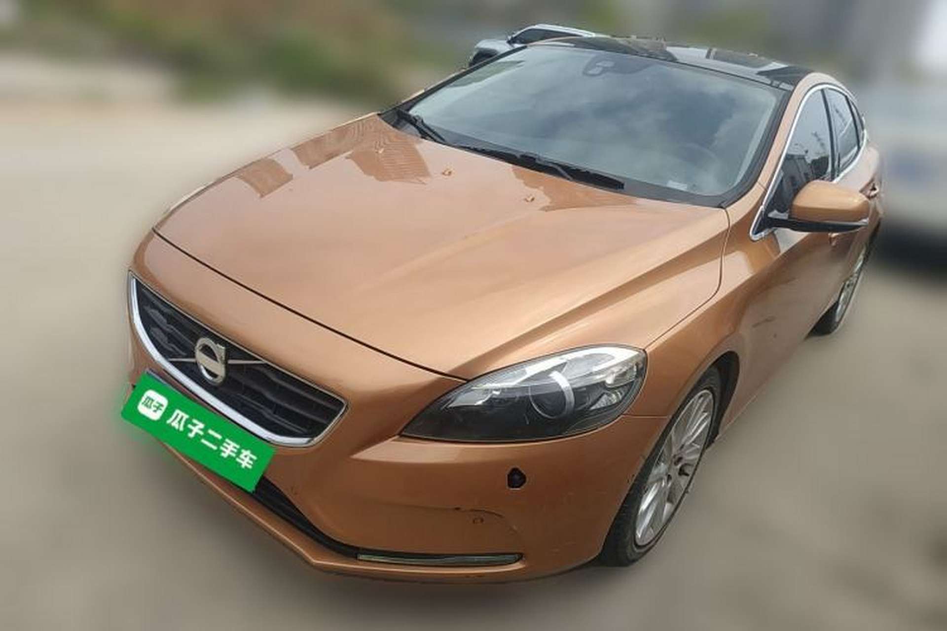 Used Volvo V40 2013 2.0T Zhiya Edition Front Left 45 Deg