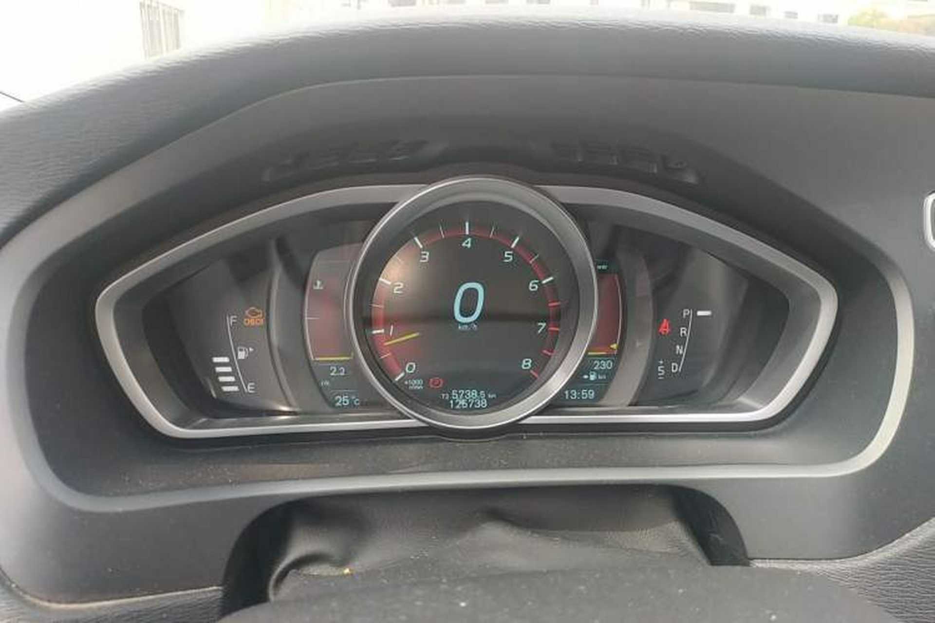 Used Volvo V40 2013 2.0T Zhiya Edition Instrument Cluster