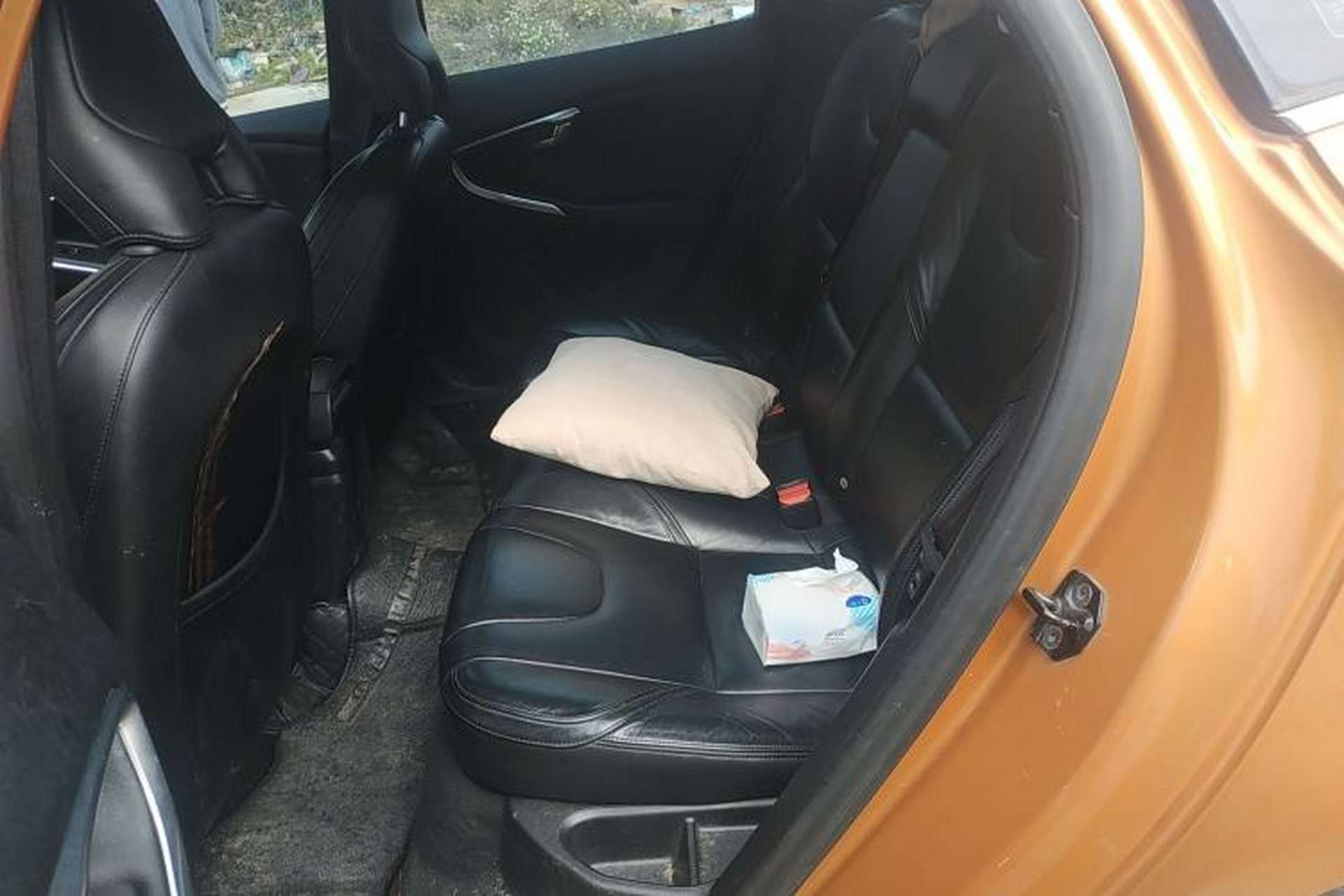 Used Volvo V40 2013 2.0T Zhiya Edition Left Rear Seat