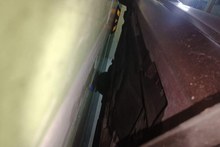 Used Volvo V40 2013 2.0T Zhiya Edition Chassis Front Right