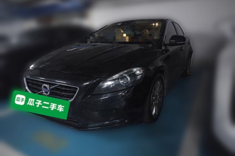 Volvo V40 2013 2.0T Zhiya Edition d’occasion Guazi used car, China used car export, Used car for sale, Used cars, Cheapest cars for sale