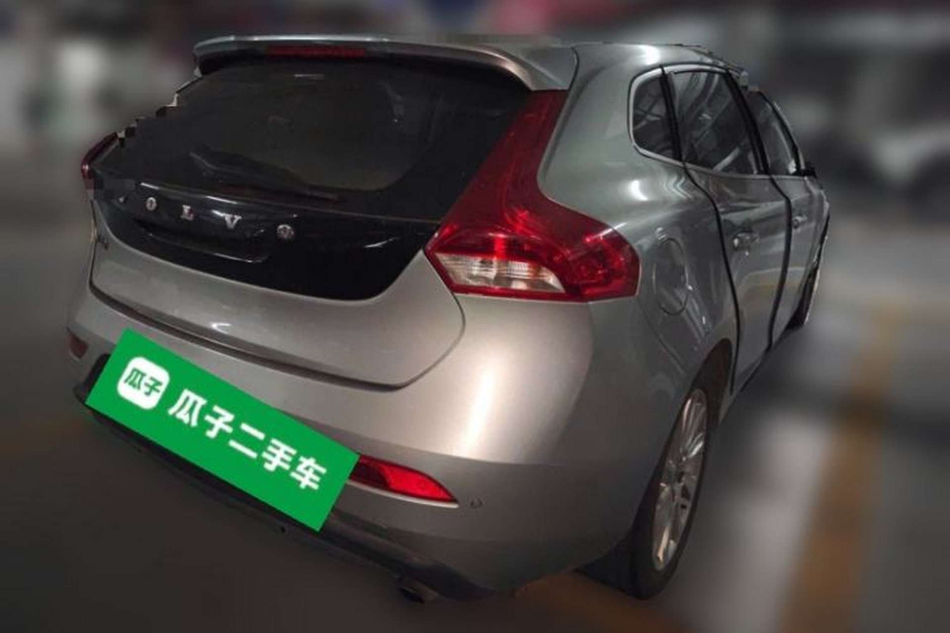 Used Volvo V40 2013 2.0T Zhiya Edition Rear Right 45 Deg