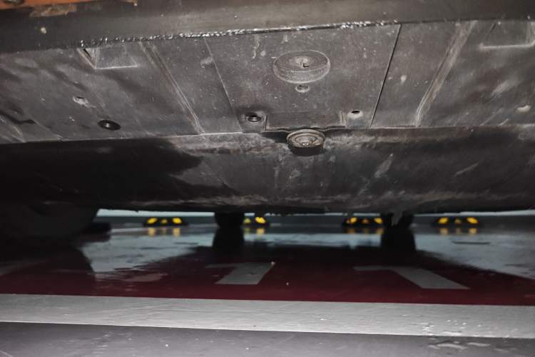 Used Volvo V40 2013 2.0T Zhiya Edition Chassis Front