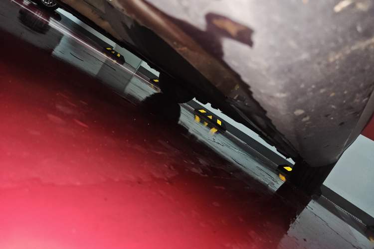 Used Volvo V40 2013 2.0T Zhiya Edition Chassis Front Left