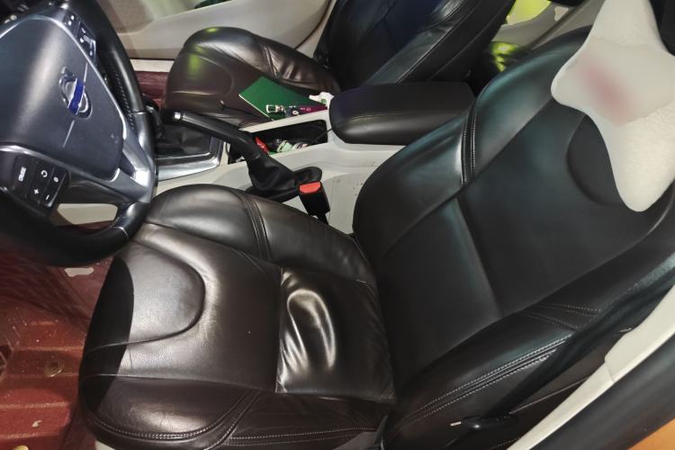 Used Volvo V40 2013 2.0T Zhiya Edition Left Front Seat