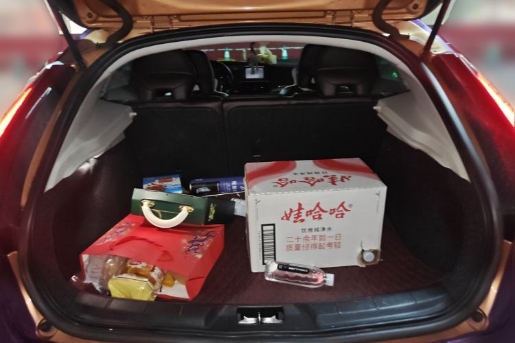 Used Volvo V40 2013 2.0T Zhiya Edition Trunk