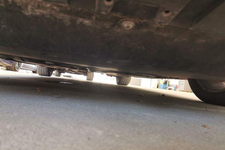 Used Volvo V40 2013 2.0T Zhiya Edition Chassis Front