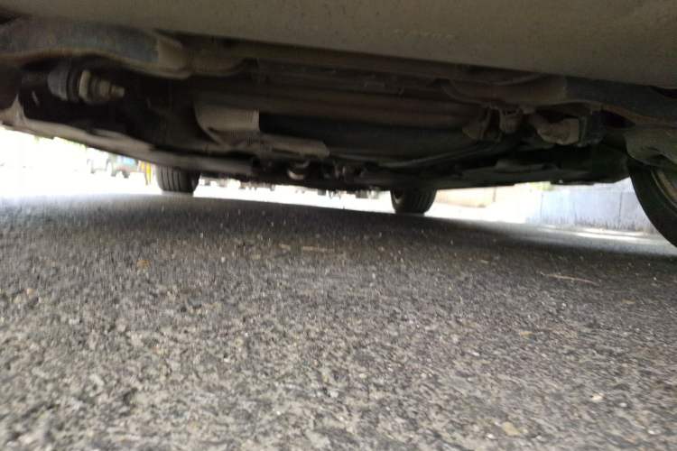 Used Volvo V40 2013 2.0T Zhiya Edition Chassis Rear