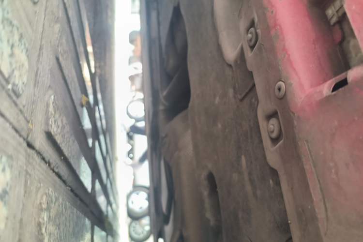 Used Volvo V40 2013 2.0T Zhiya Edition Chassis Rear Left