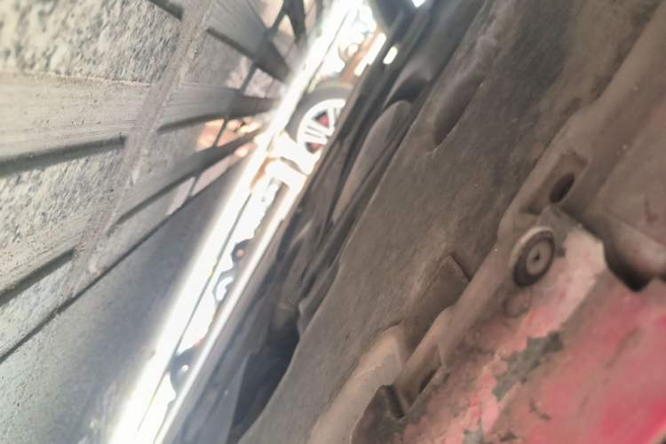 Used Volvo V40 2013 2.0T Zhiya Edition Chassis Rear Right
