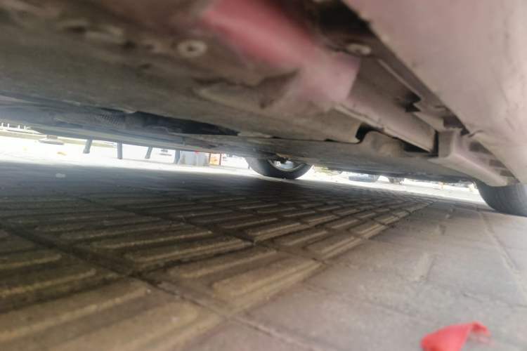 Used Volvo V40 2013 2.0T Zhiyi Edition Chassis Rear Right