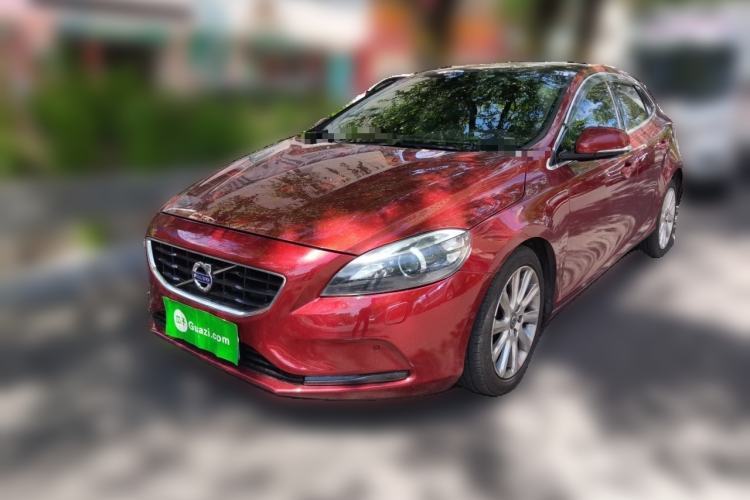 Used Volvo V40 2013 2.0T Zhiya Edition Guazi used car, China used car export, Used car for sale, Used  cars, Cheapest cars for sale