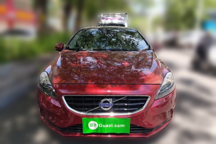 Used Volvo V40 2013 2.0T Zhiya Edition Front