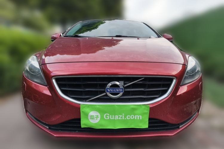 Used Volvo V40 2013 2.0T Zhiya Edition Front
