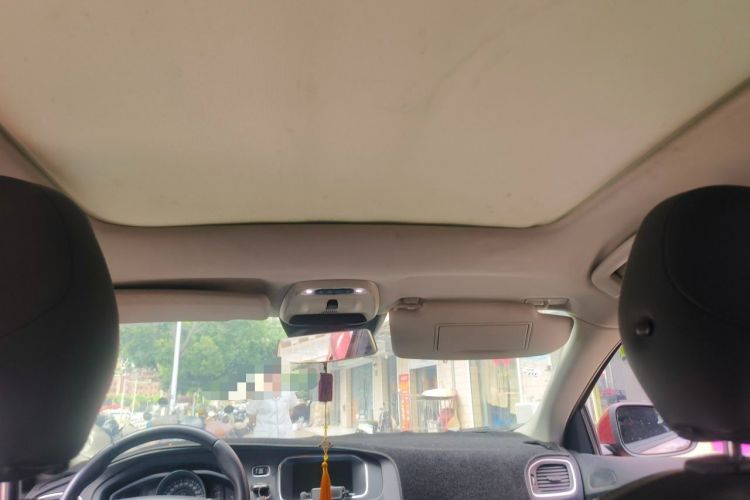 Used Volvo V40 2013 2.0T Zhiyi Edition Headliner