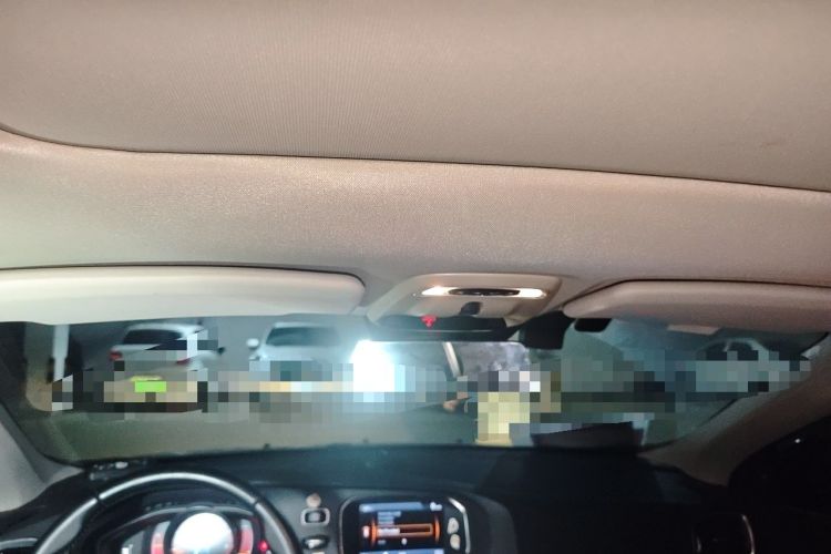 Used Volvo V40 2013 2.0T Zhiya Edition Headliner