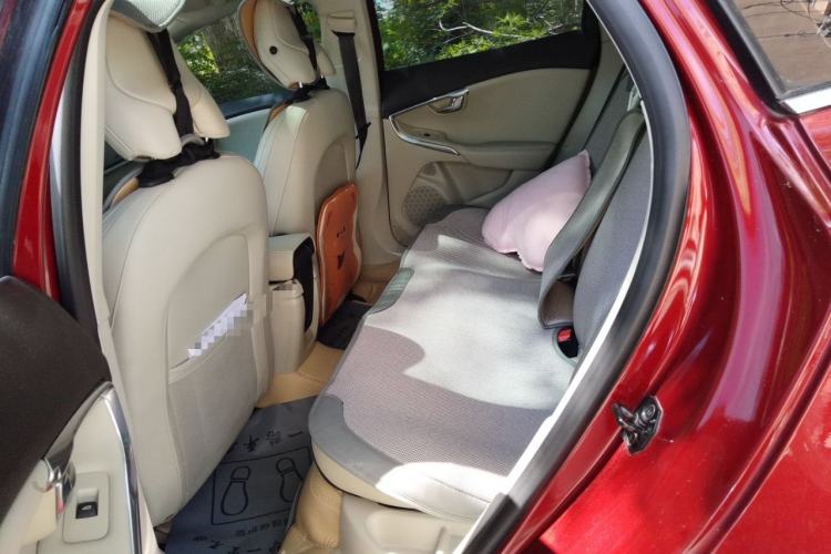 Used Volvo V40 2013 2.0T Zhiya Edition Left Rear Seat