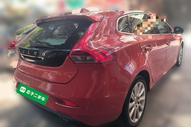 Used Volvo V40 2013 2.0T Zhiya Edition Rear Right 45 Deg