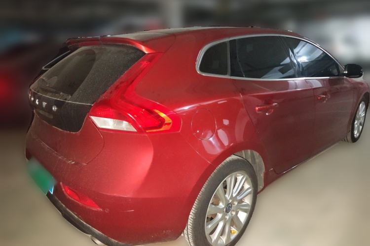 Used Volvo V40 2013 2.0T Zhiya Edition Rear Right 45 Deg