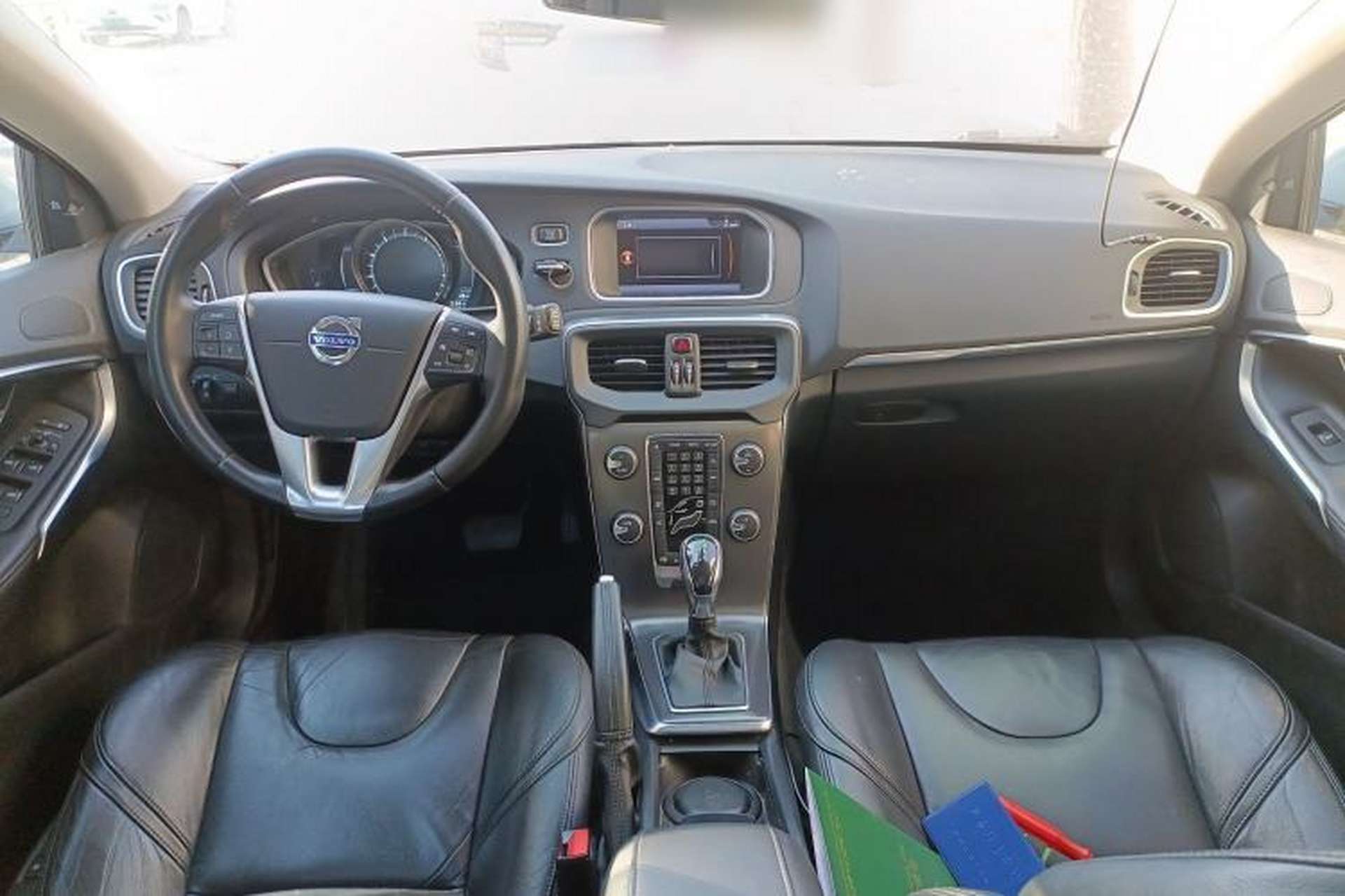 Used Volvo V40 2013 2.0T Zhiya Edition Interior 2