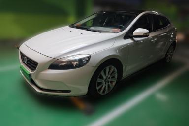 Used Volvo V40 2013 2.0T Zhiyi Edition