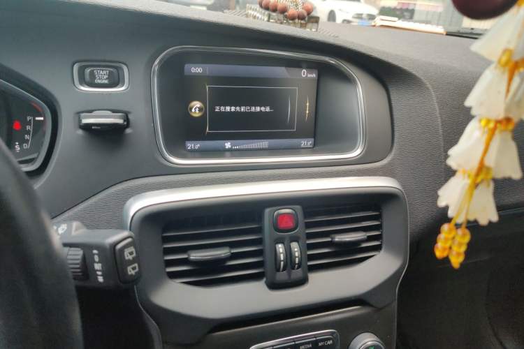 Used Volvo V40 2013 2.0T Zhiyi Edition Audio And AC Panel