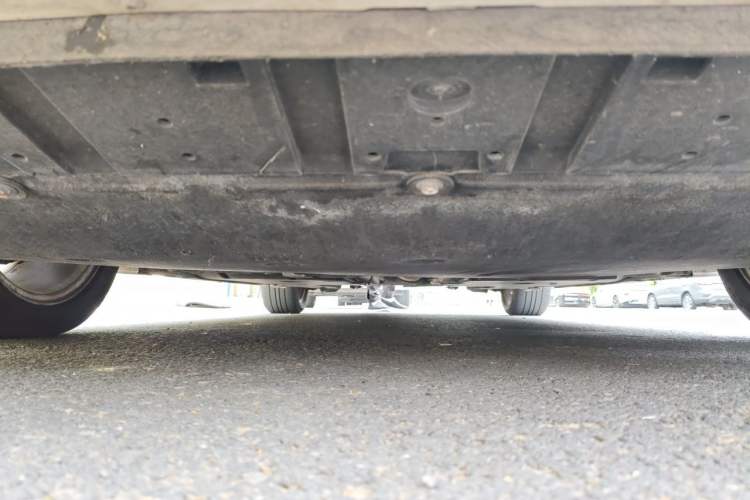 Used Volvo V40 2013 2.0T Zhiya Edition Chassis Front