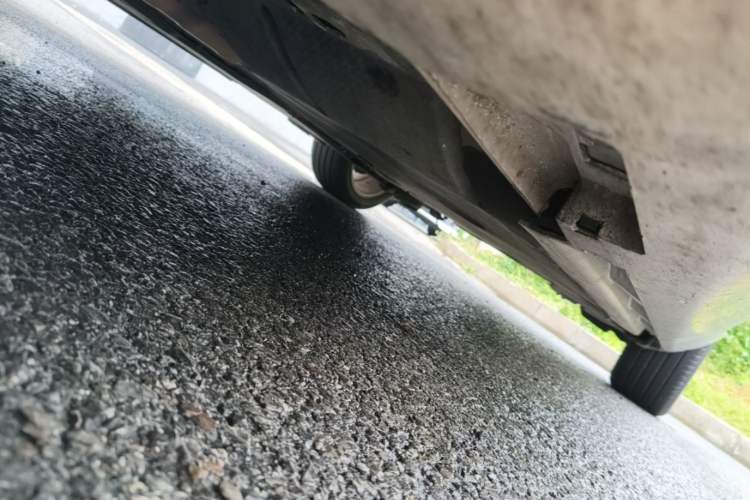 Used Volvo V40 2013 2.0T Zhiya Edition Chassis Front Left