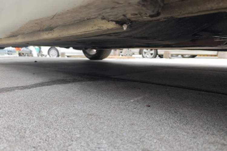 Used Volvo V40 2013 2.0T Zhiyi Edition Chassis Front Right