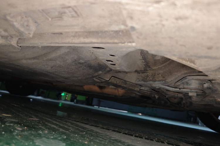 Used Volvo V40 2013 2.0T Zhiyi Edition Chassis Front Right