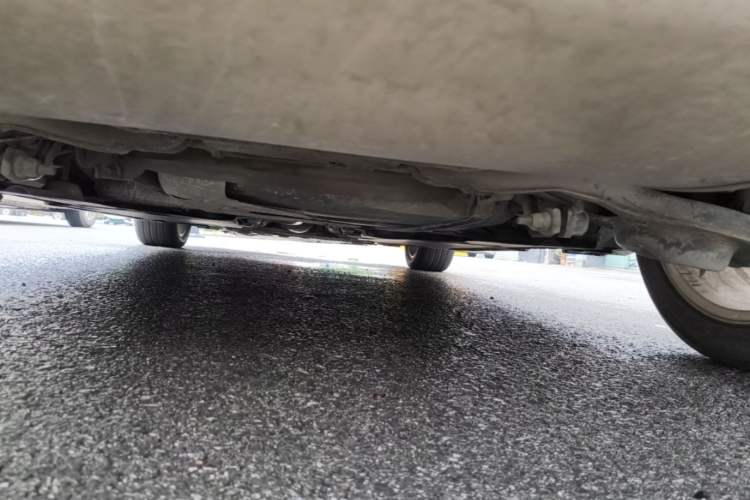 Used Volvo V40 2013 2.0T Zhiya Edition Chassis Rear