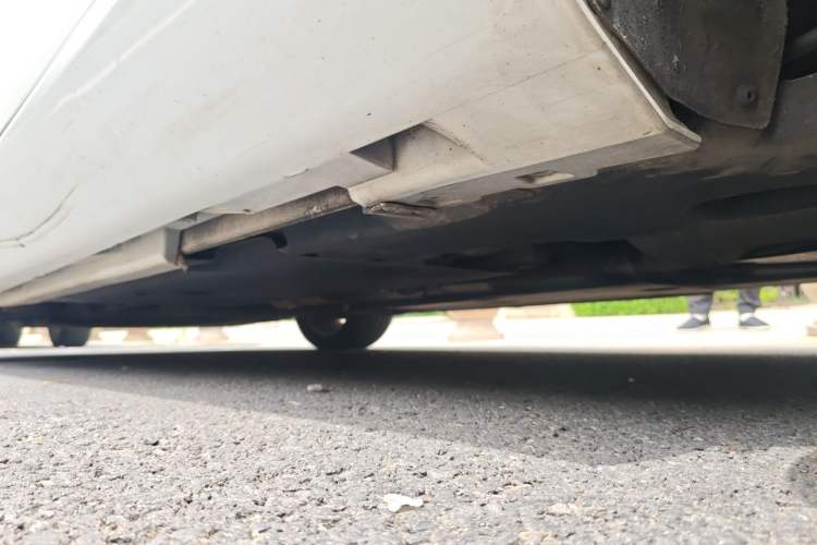 Used Volvo V40 2013 2.0T Zhiya Edition Chassis Rear Left