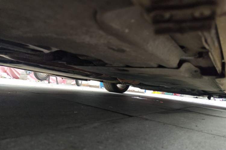 Used Volvo V40 2013 2.0T Zhiyi Edition Chassis Rear Right