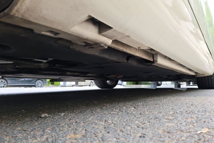 Used Volvo V40 2013 2.0T Zhiya Edition Chassis Rear Right