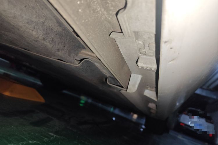 Used Volvo V40 2013 2.0T Zhiyi Edition Chassis Rear Right