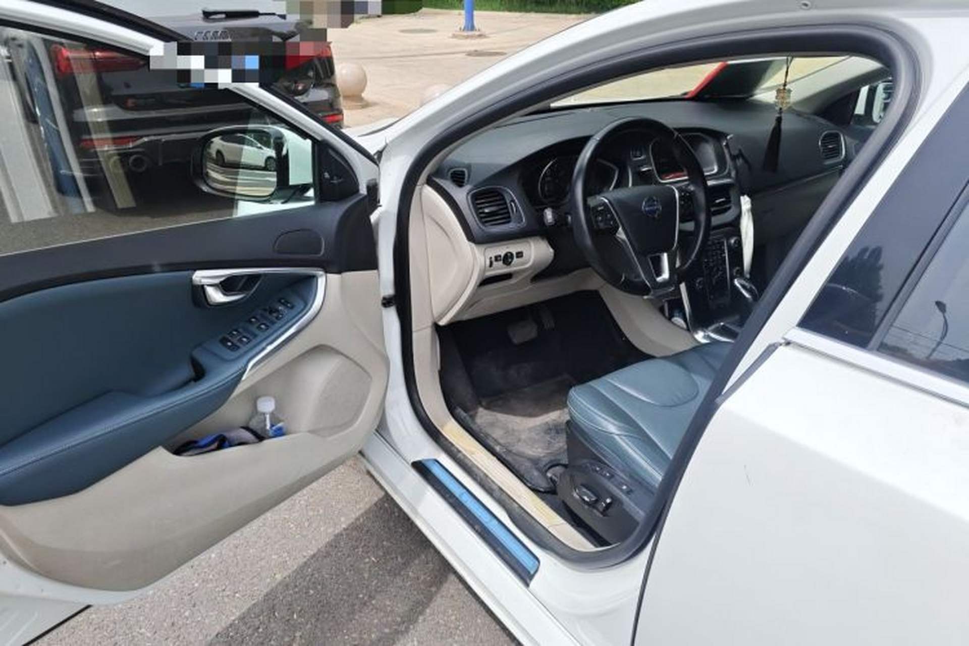 Used Volvo V40 2013 2.0T Zhiya Edition Driver Seat