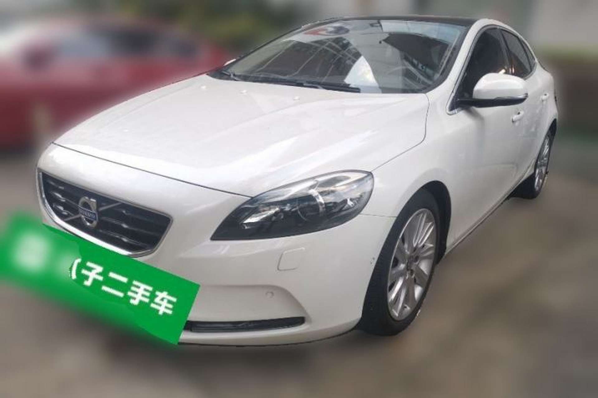 Used Volvo V40 2013 2.0T Zhiya Edition Front Left 45 Deg