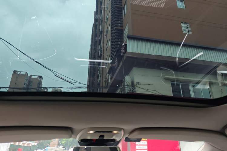 Used Volvo V40 2013 2.0T Zhiyi Edition Headliner