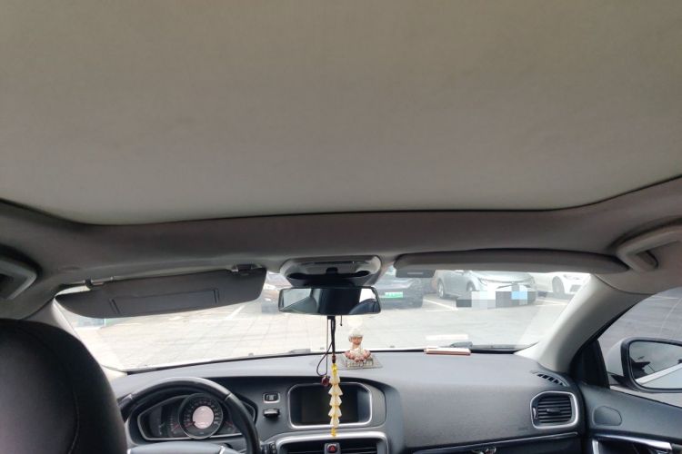 Used Volvo V40 2013 2.0T Zhiyi Edition Headliner