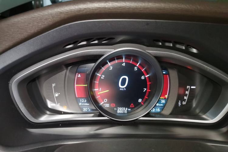 Used Volvo V40 2013 2.0T Zhiya Edition Instrument Cluster
