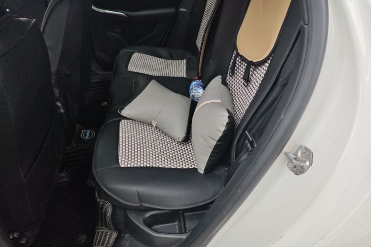 Used Volvo V40 2013 2.0T Zhiyi Edition Left Rear Seat