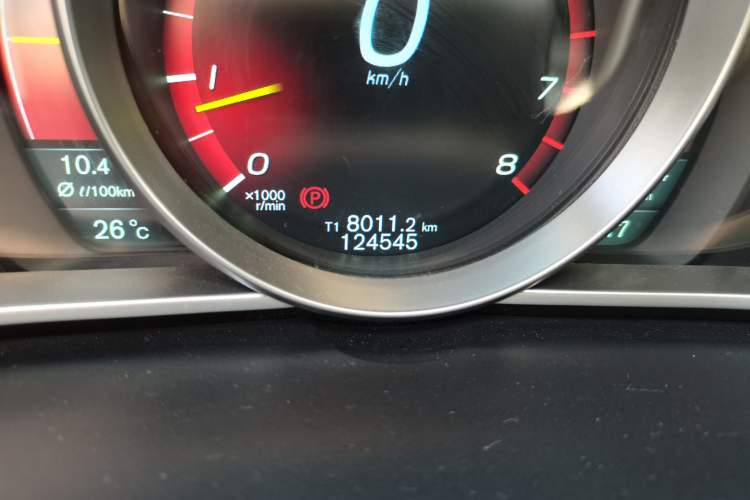 Used Volvo V40 2013 2.0T Zhiya Edition Odometer Close Up